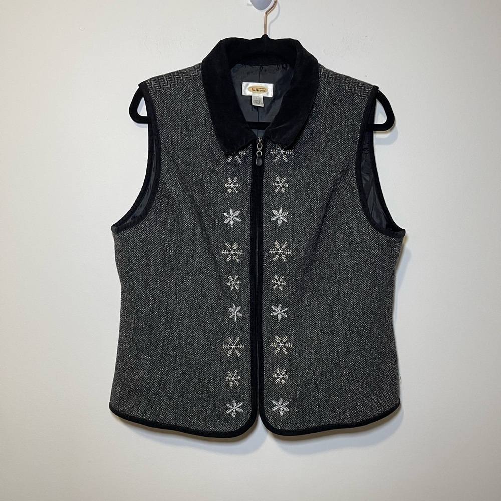Talbots Women’s Grey Snowflake Wool and silk Blend novelty vest in Size L